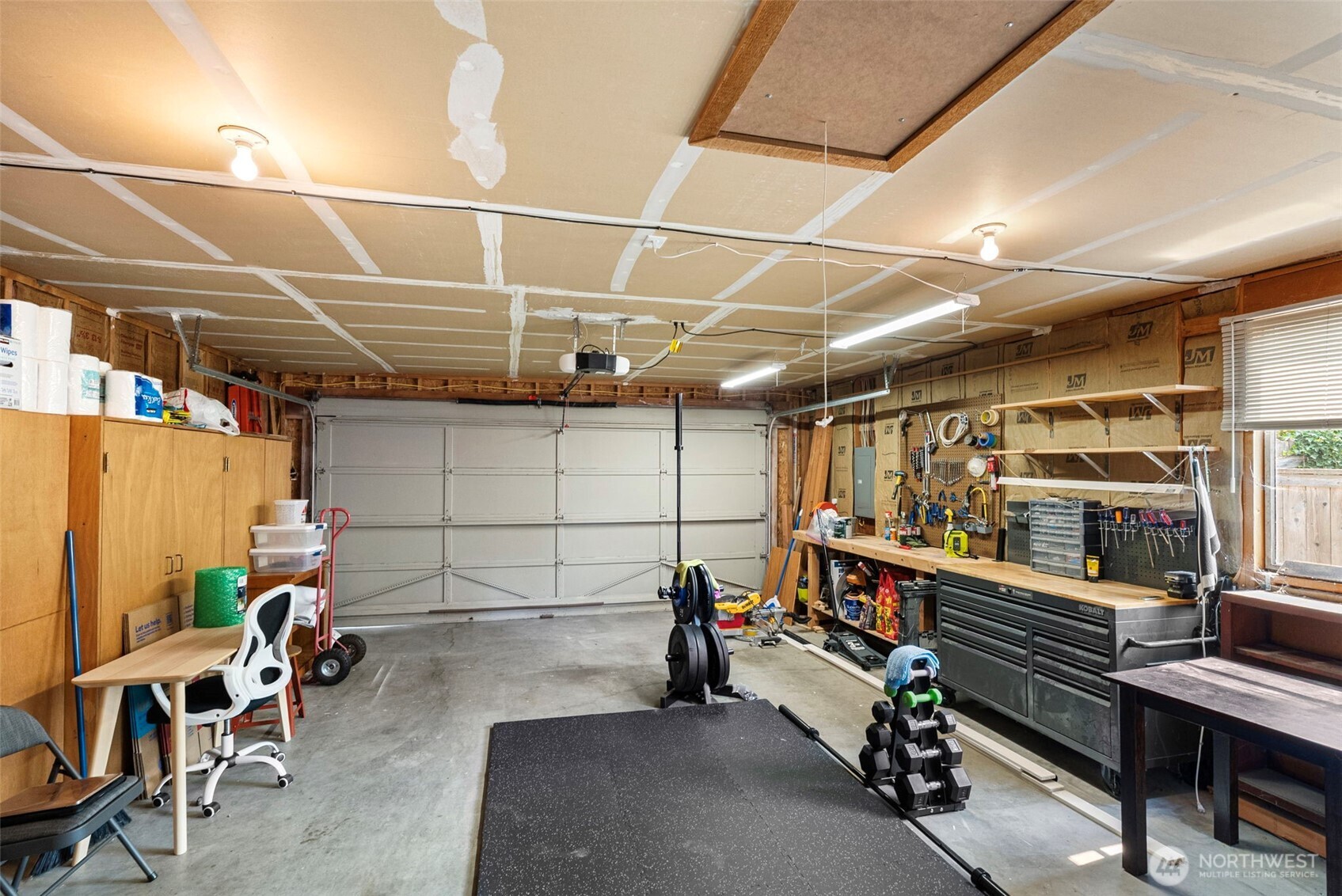 1250 Roe Street Property Photo 29