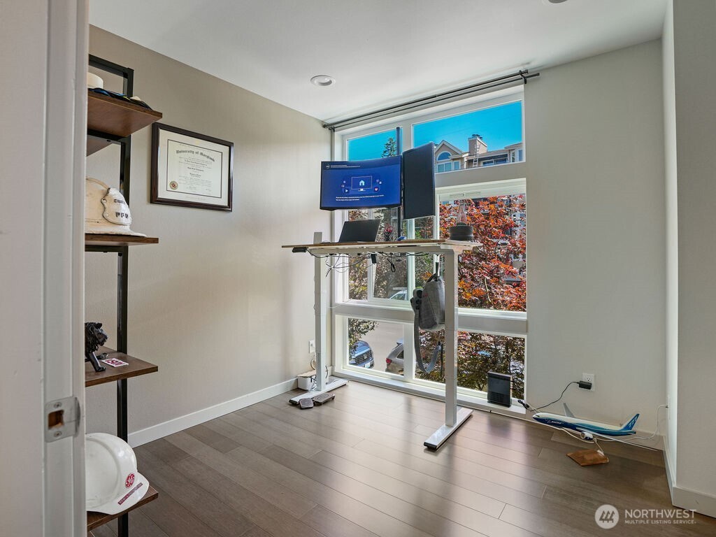 6911 California Avenue C Property Photo 20