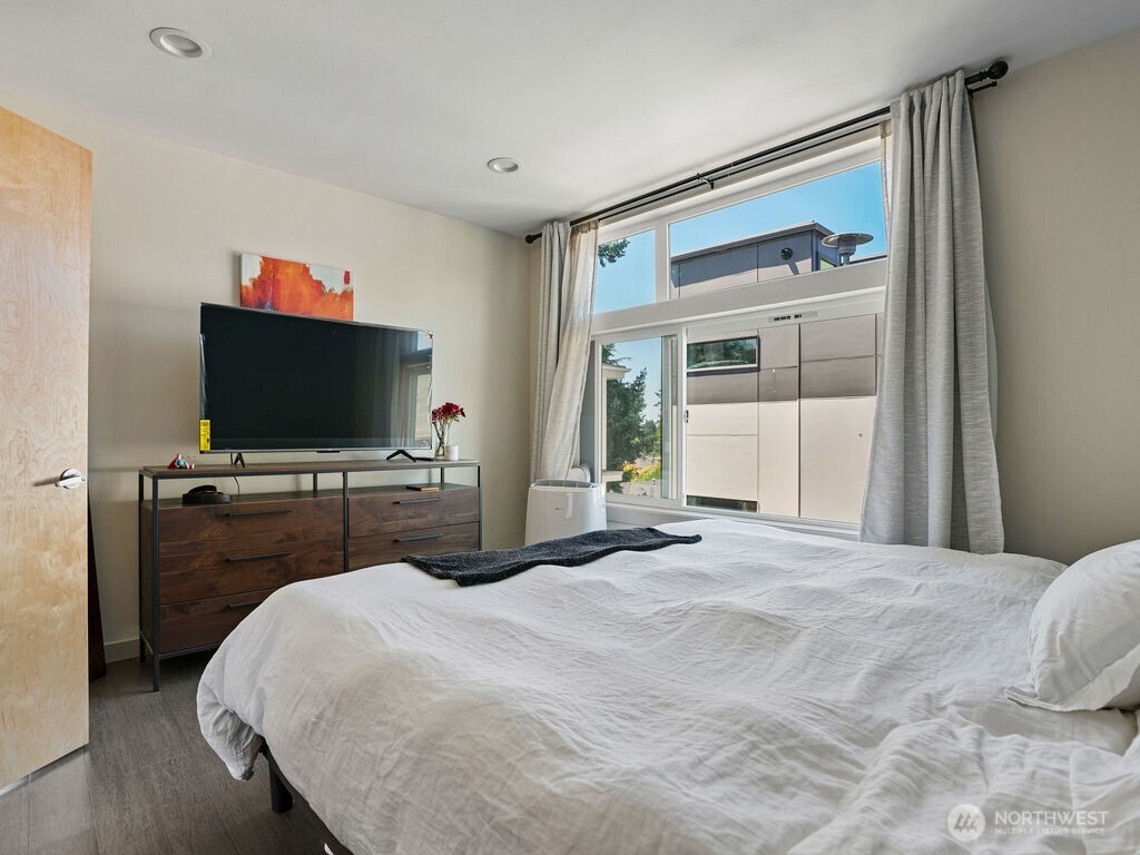 6911 California Avenue C Property Photo 23