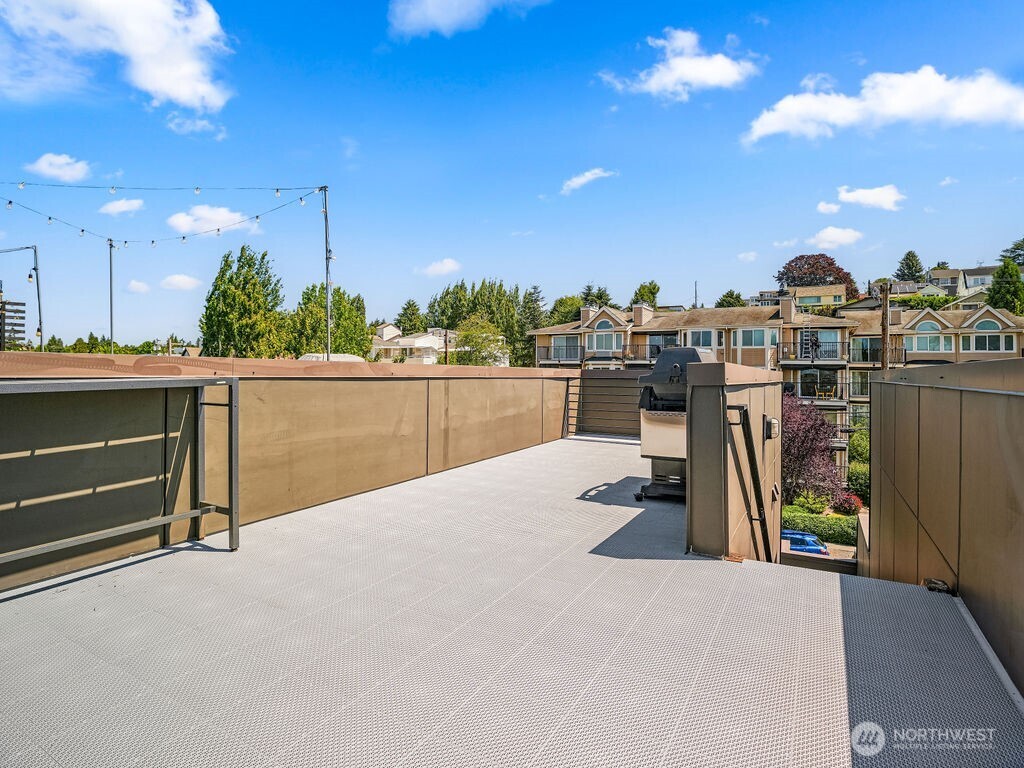 6911 California Avenue C Property Photo 33