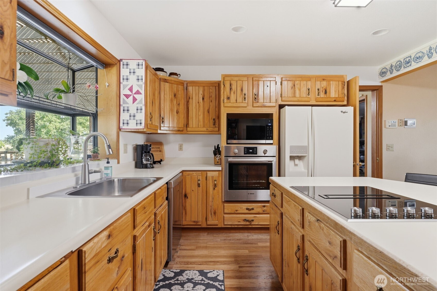 3011 Birch Road Property Photo 9