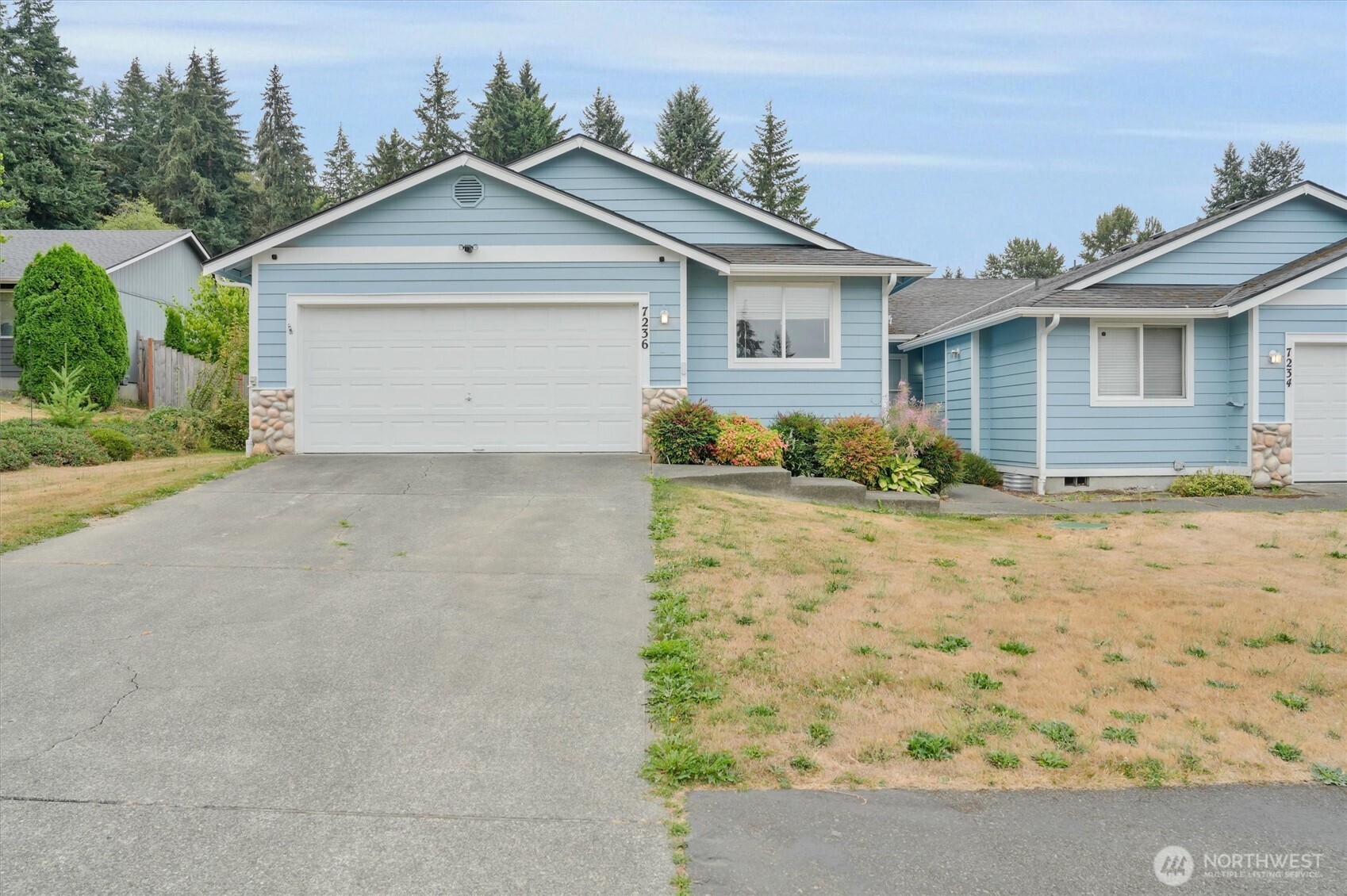 7236 163rd Street Property Photo 1