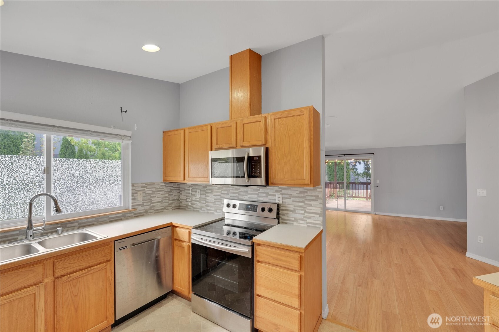 7236 163rd Street Property Photo 15