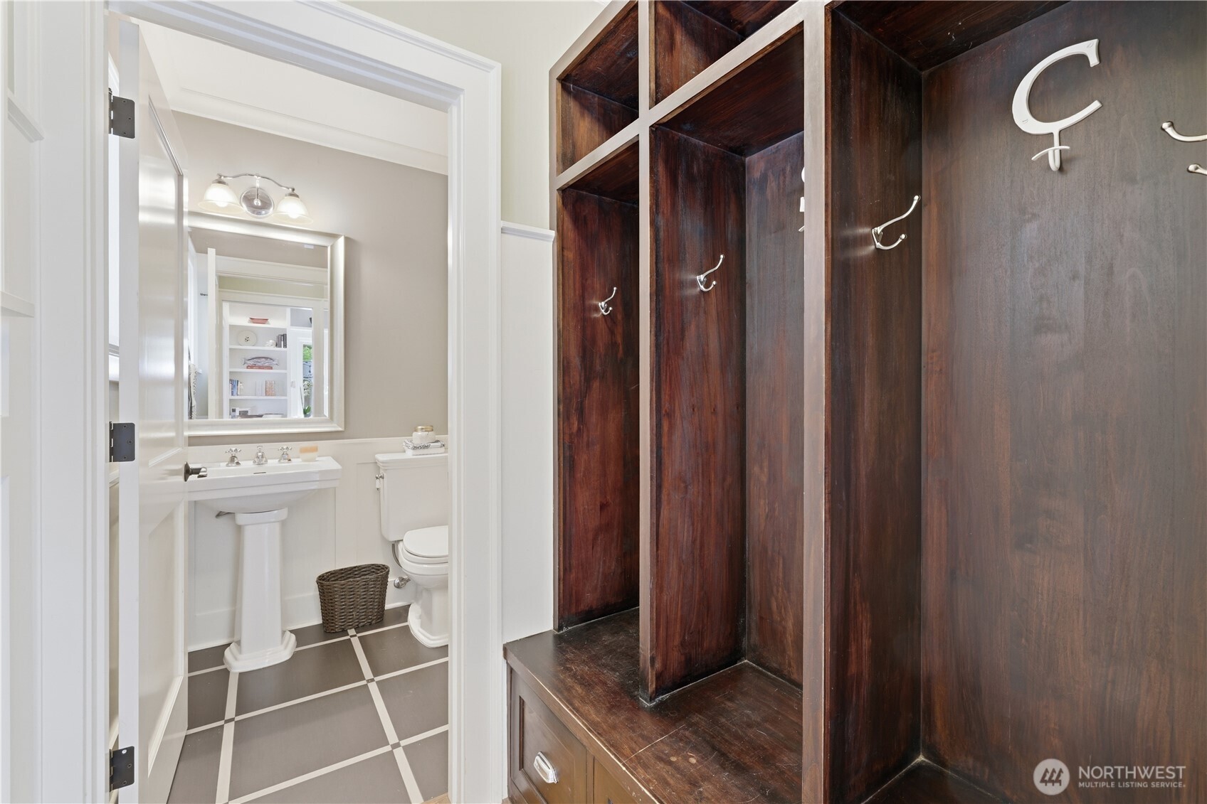3127 Broadway Property Photo 16
