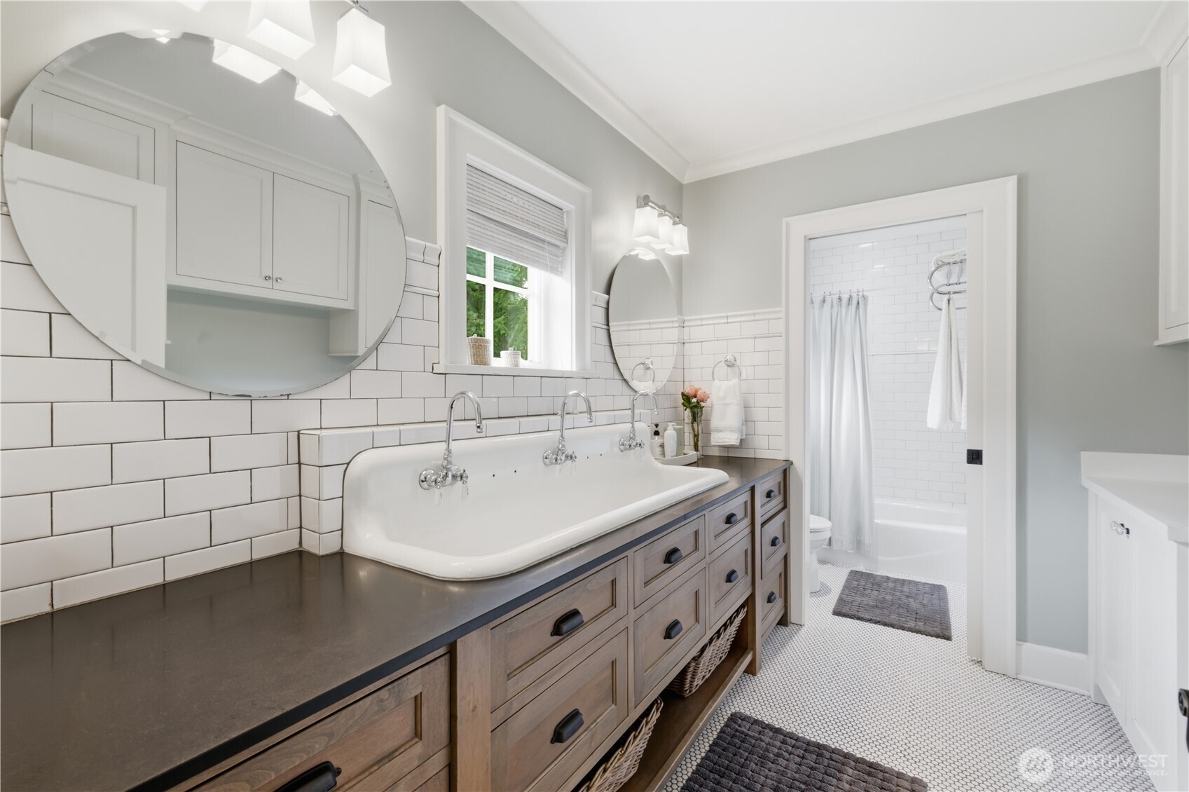 3127 Broadway Property Photo 25
