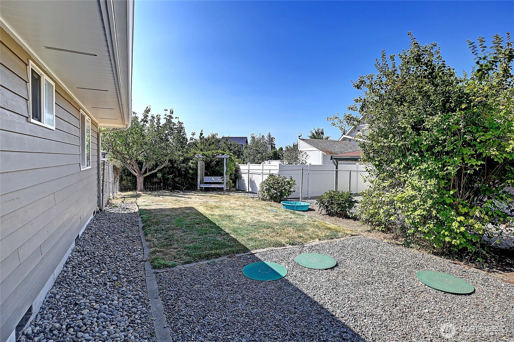 740 Commodore Lane Property Photo 12