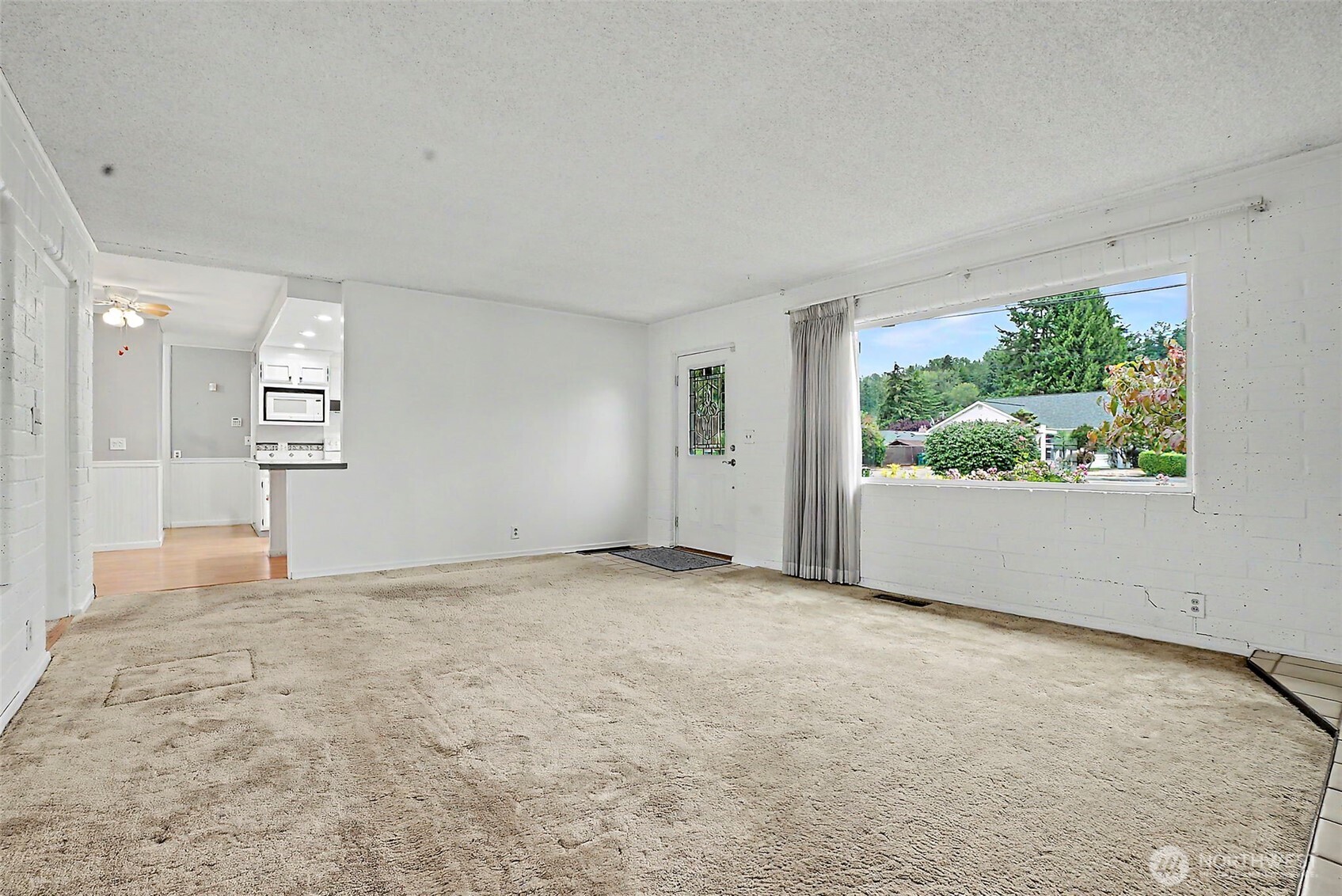 415 R Street Property Photo 10