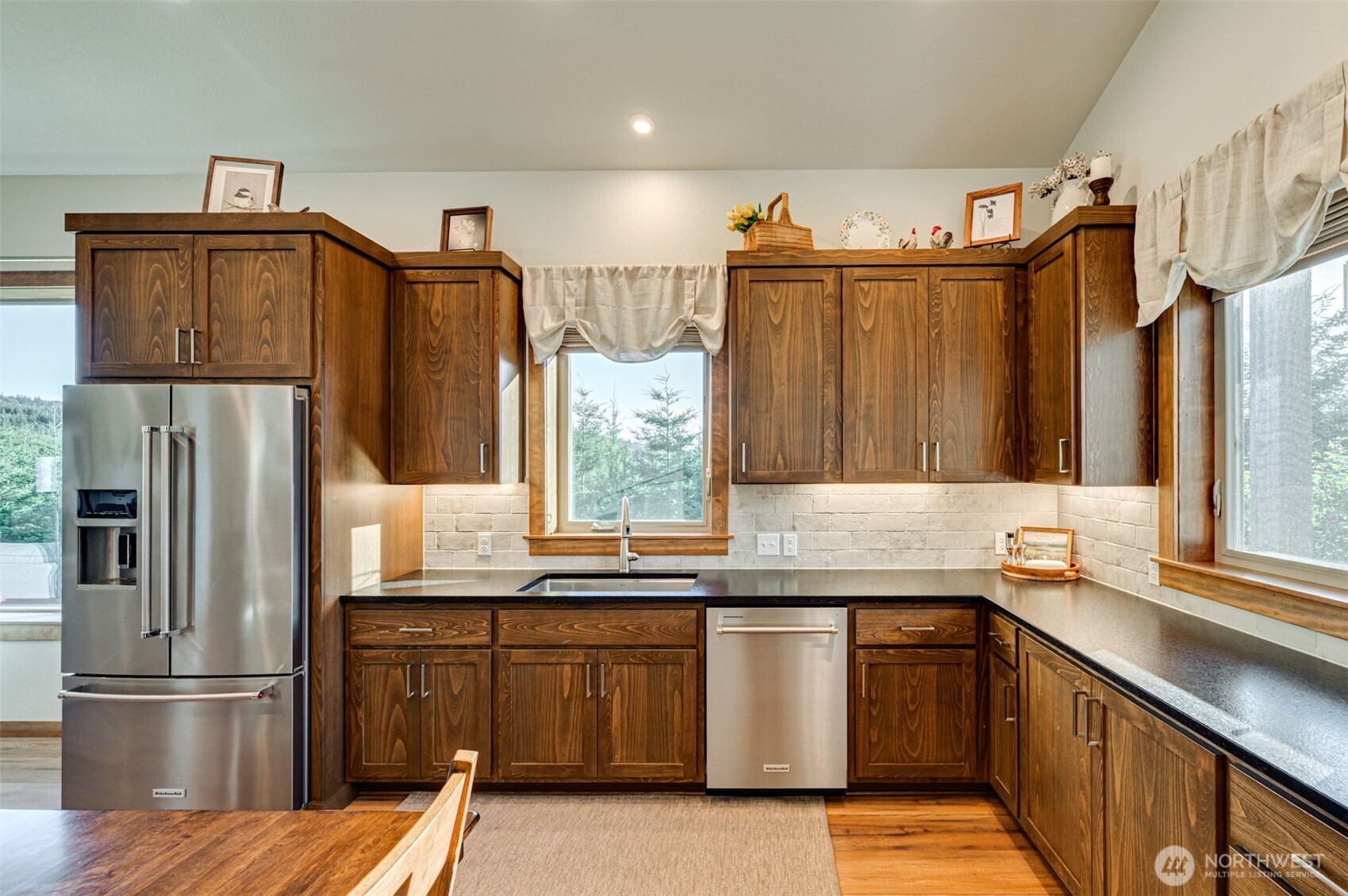 214 Bootjack Lane Property Photo 6