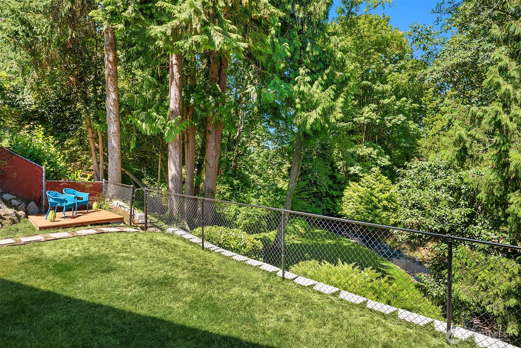 2012 Ne 127th Street Property Photo 4