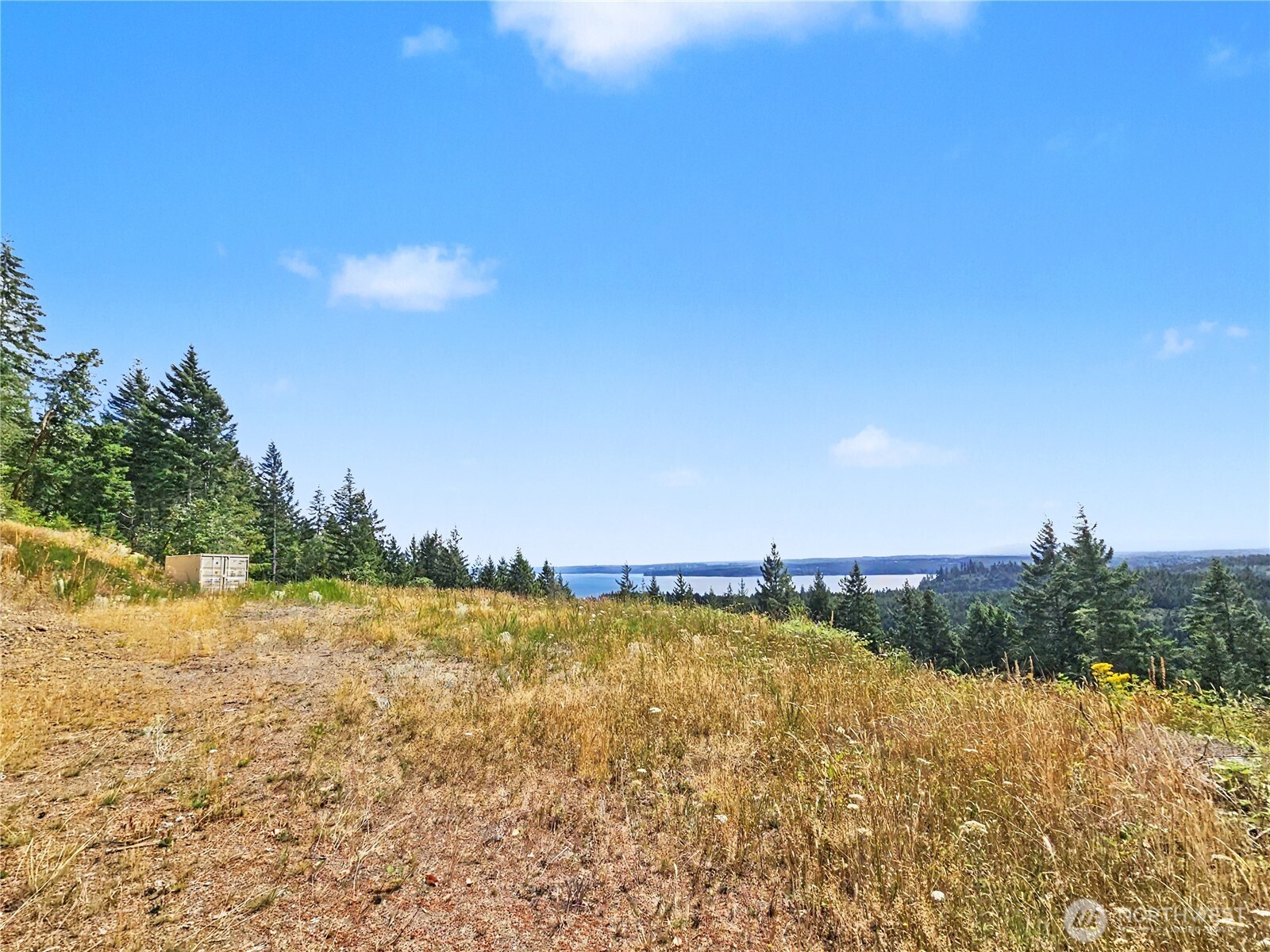 646 Madrona Ridge Drive Property Photo 11