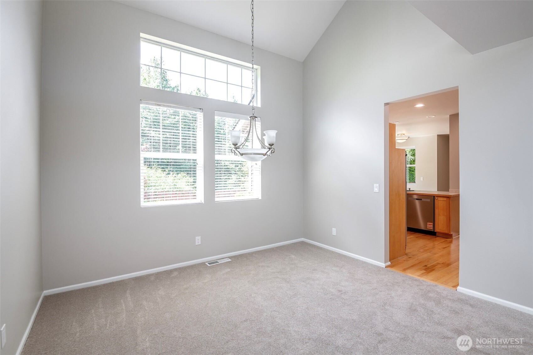 28011 Maple Ridge Way Property Photo 7