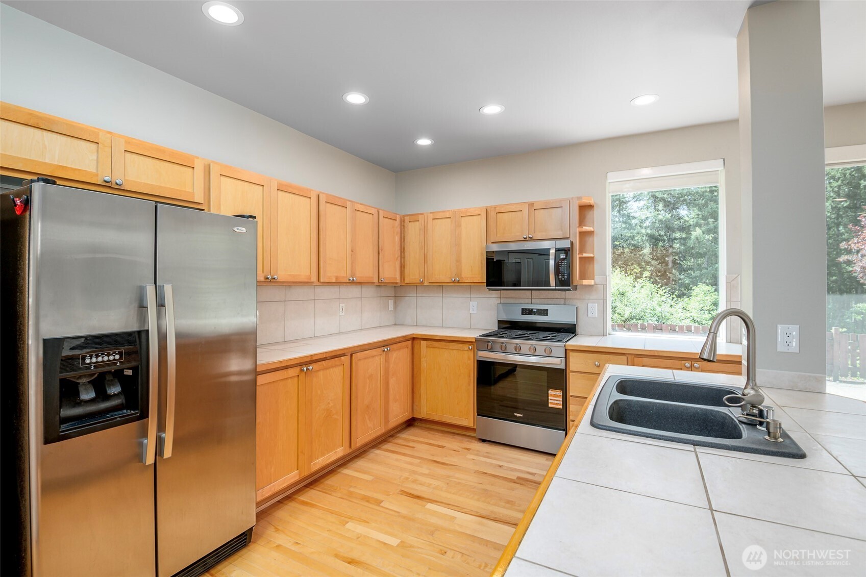 28011 Maple Ridge Way Property Photo 10