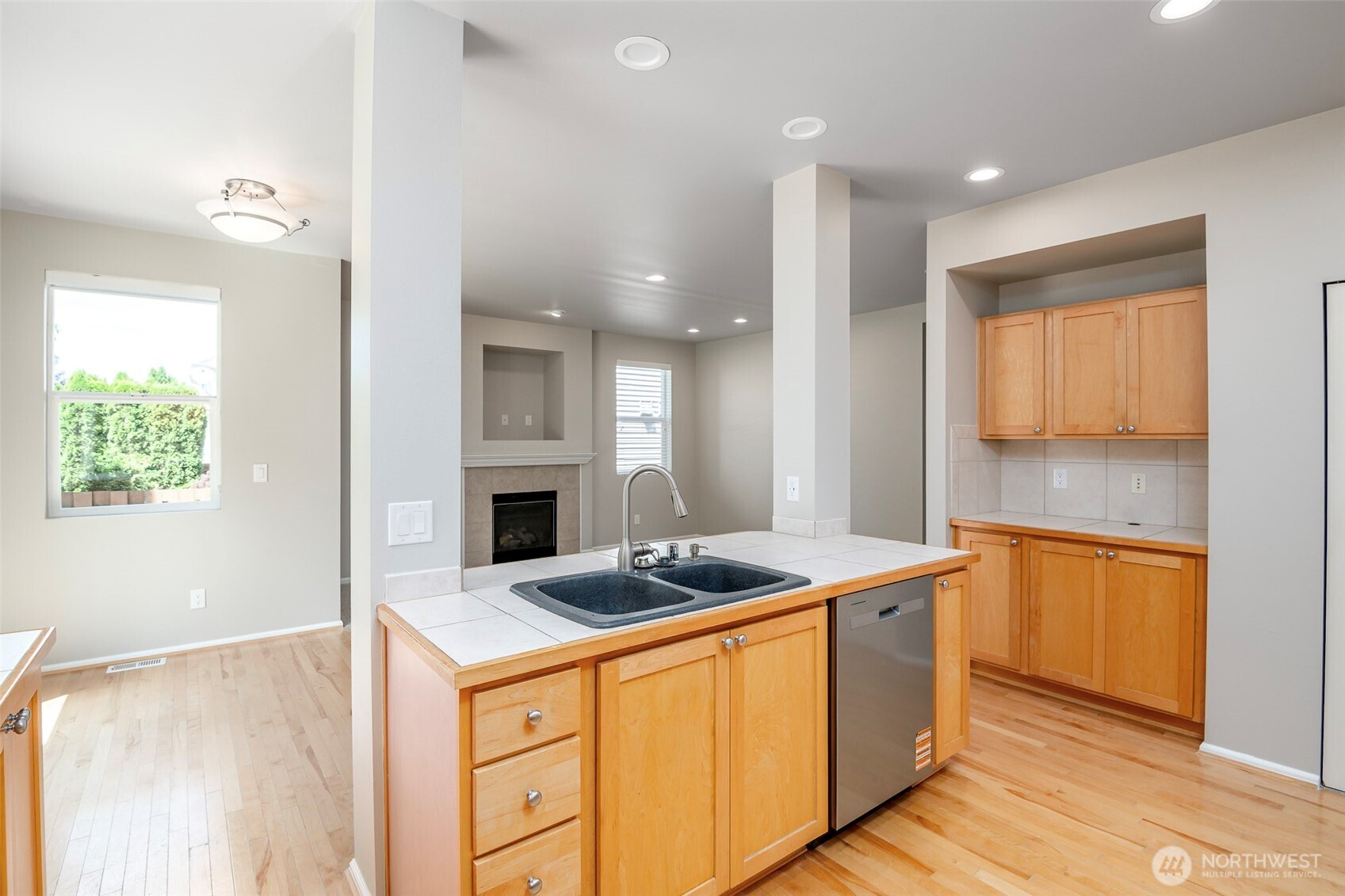28011 Maple Ridge Way Property Photo 11