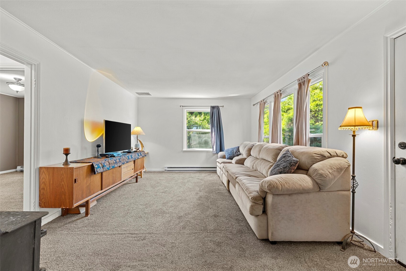 2001 30th Street Property Photo 2
