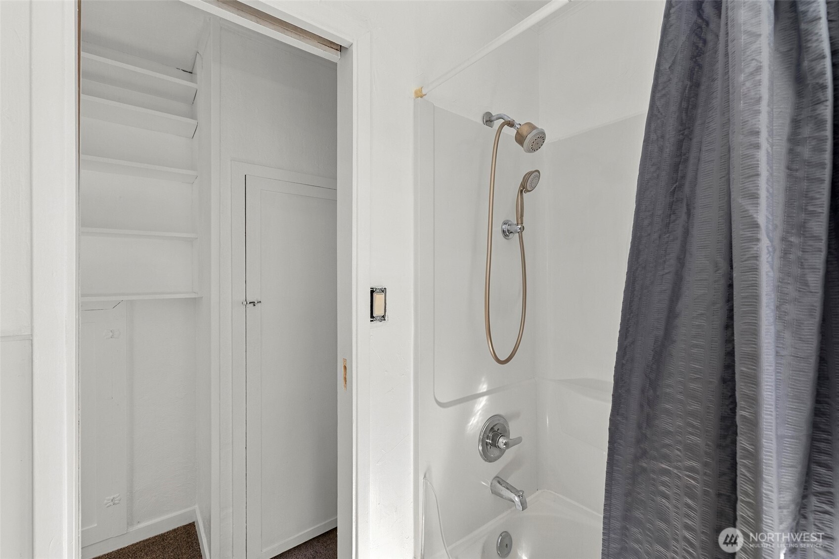 2001 30th Street Property Photo 13