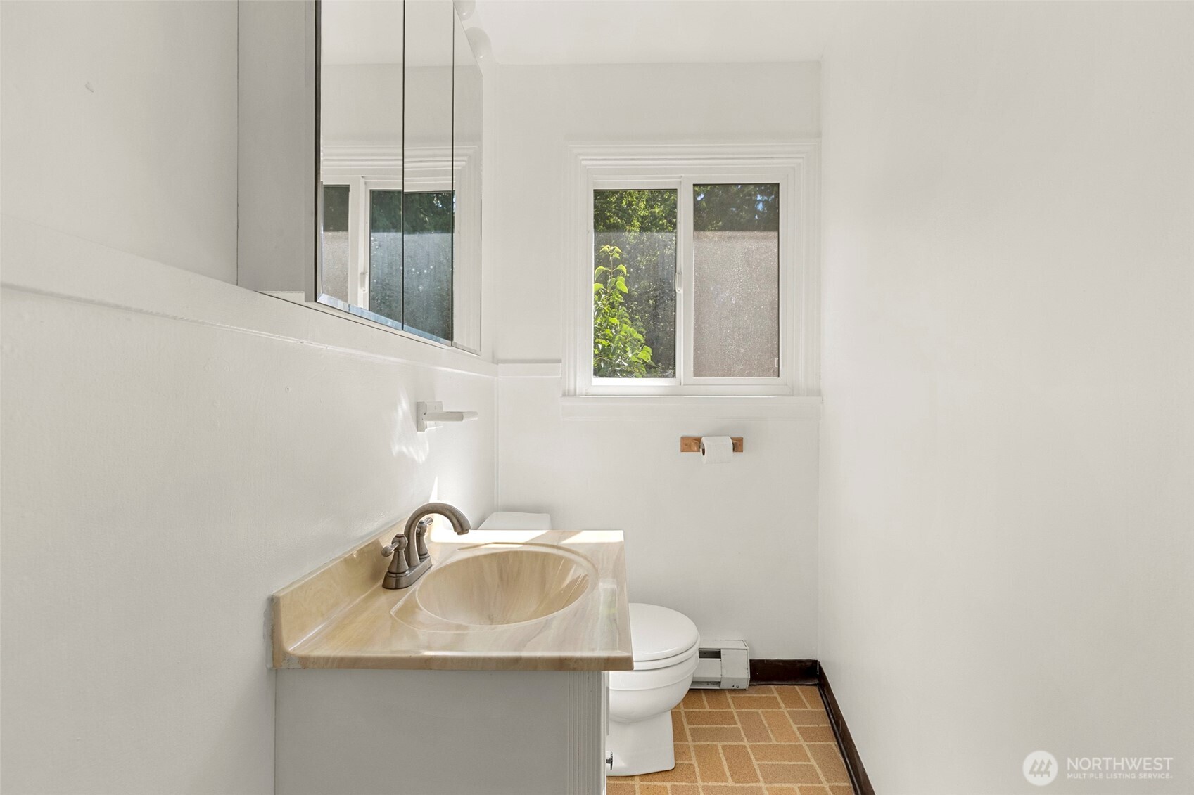 2001 30th Street Property Photo 14