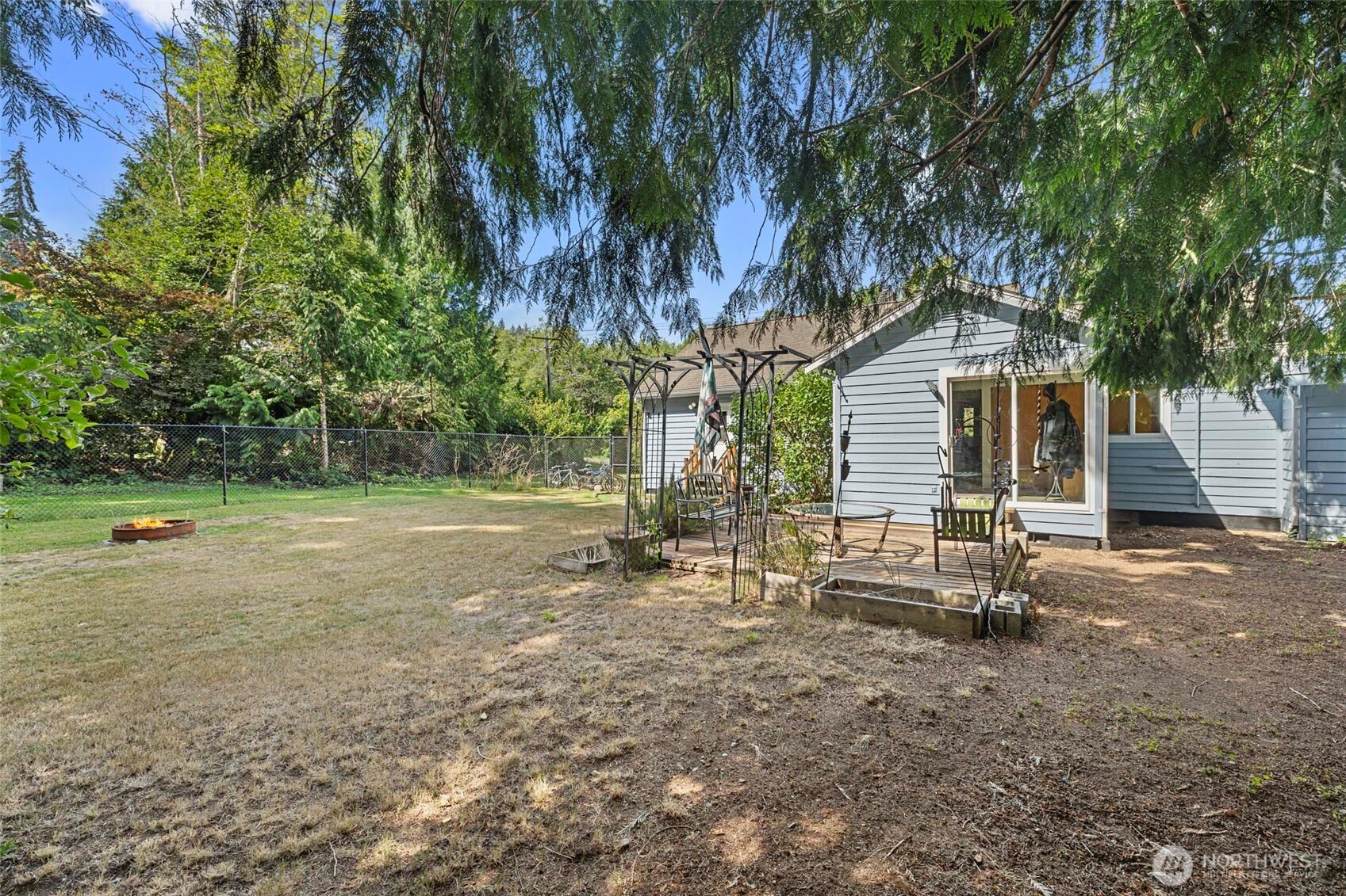 2001 30th Street Property Photo 23