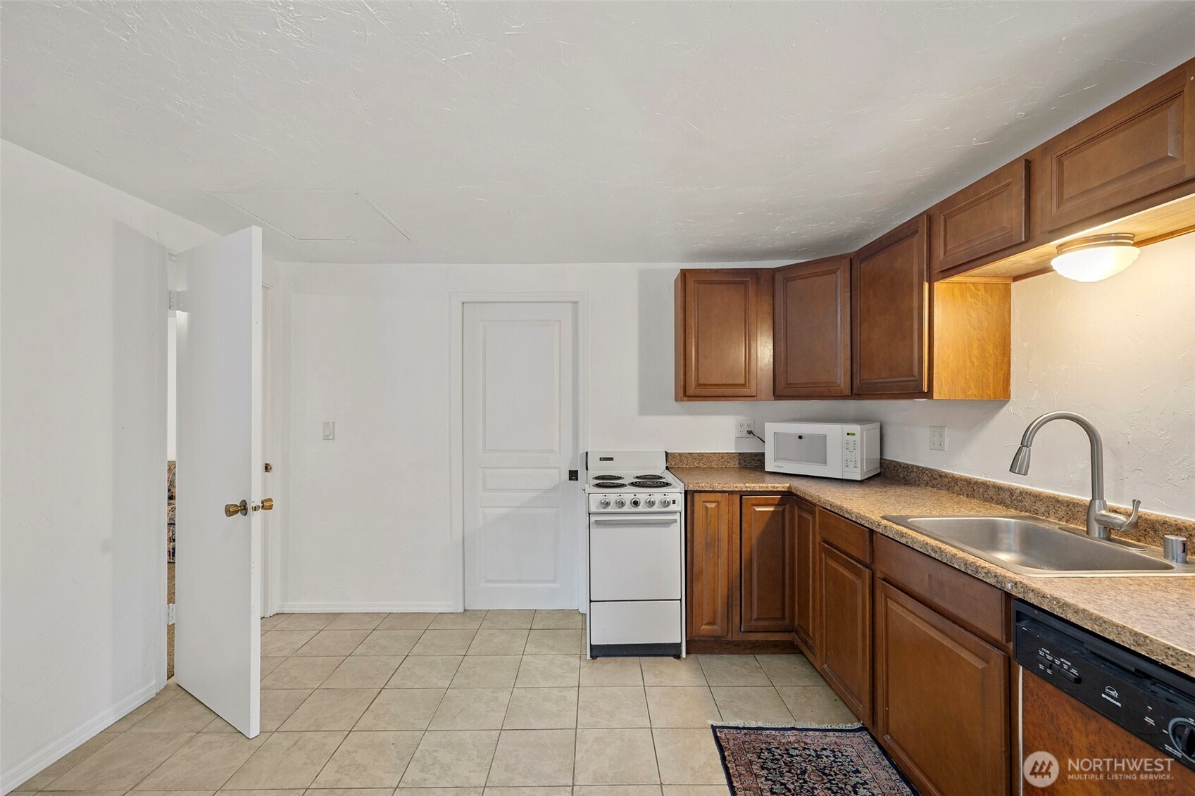 2001 30th Street Property Photo 33