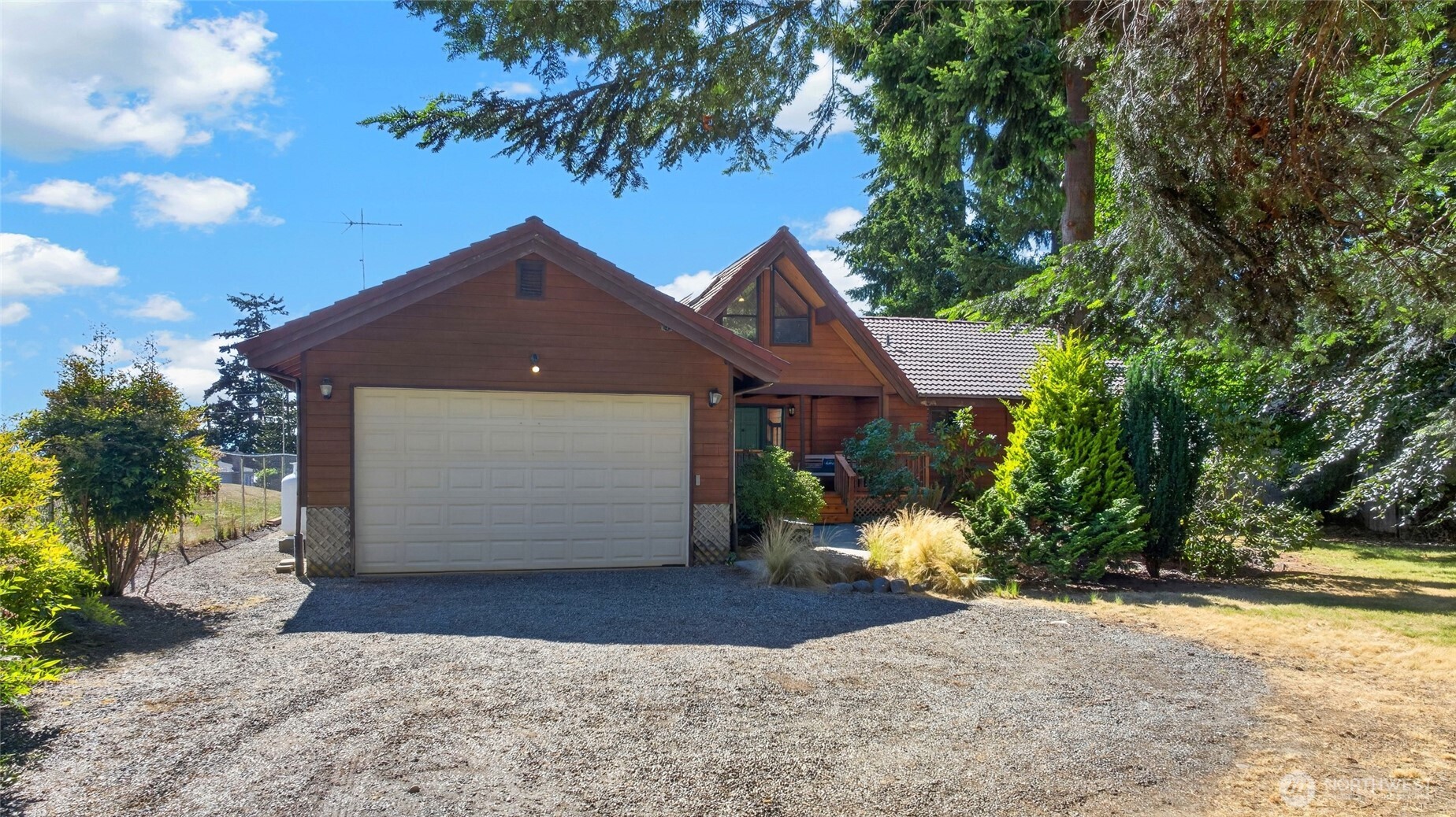 6360 Apple Lane Property Photo 8