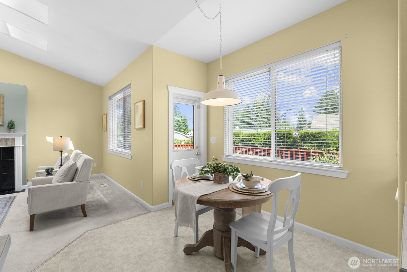 2744 Sutherland Place Property Photo 12