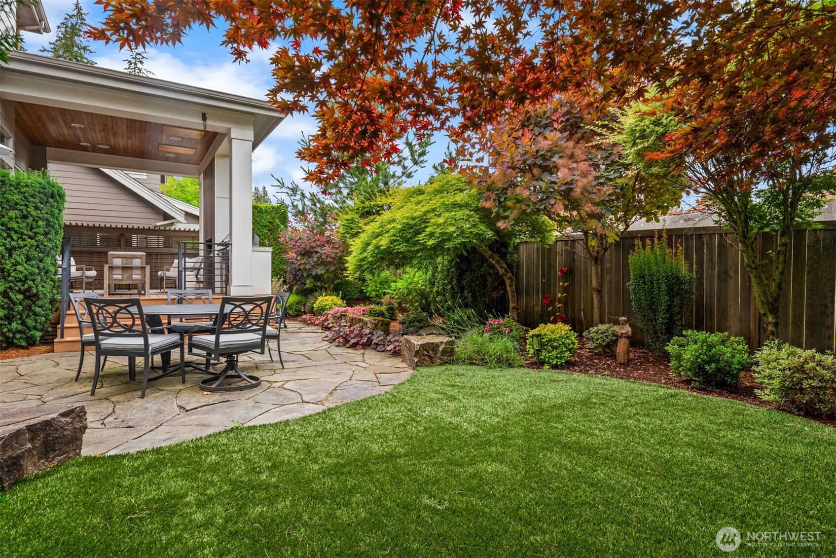 1527 Lyons Avenue Property Photo 35