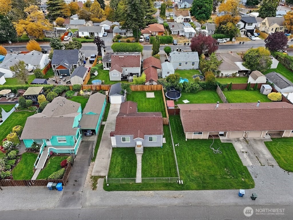703 117th Street Property Photo 2