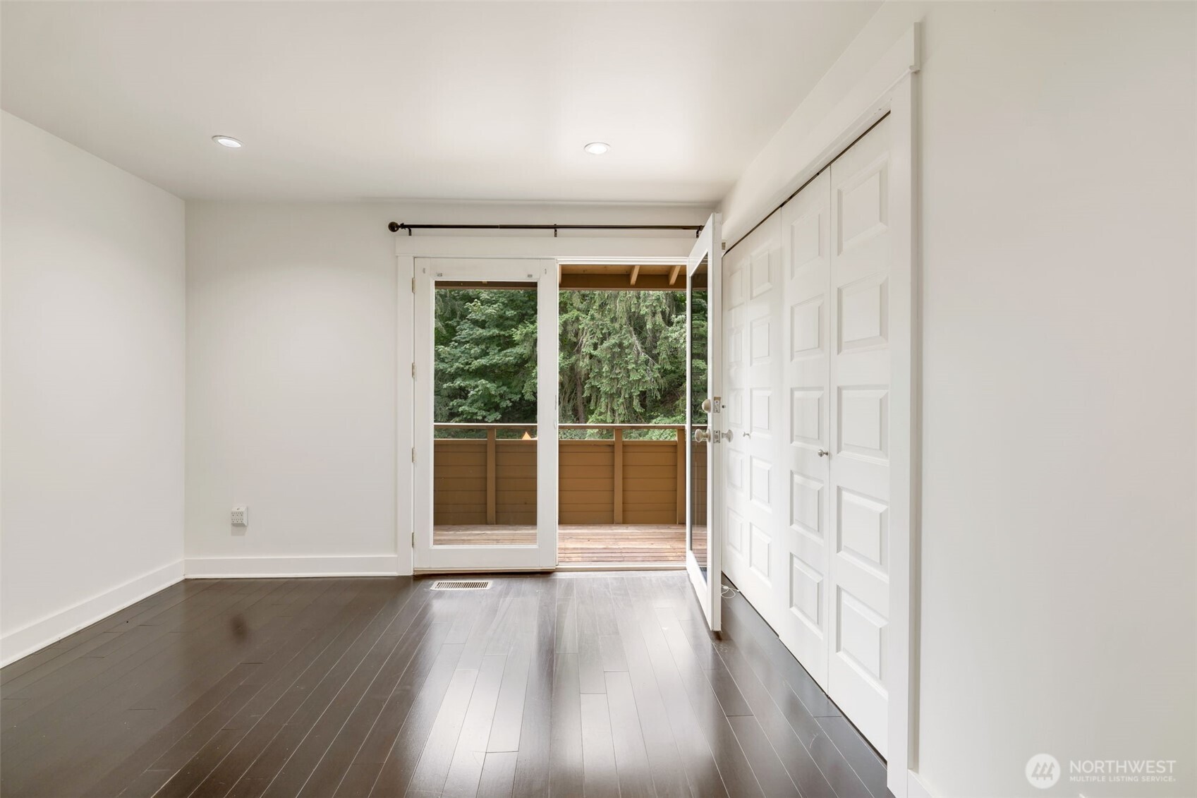 17120 Ne 2nd Place Property Photo 11