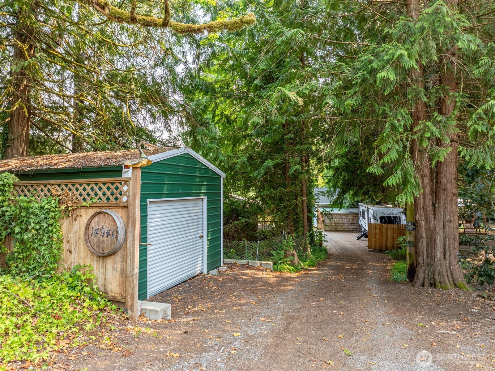 14940 Cedarwood Drive Property Photo 7
