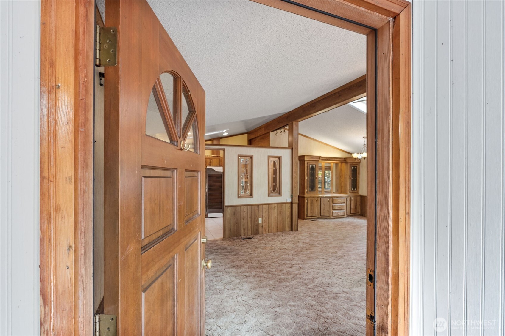 14940 Cedarwood Drive Property Photo 10