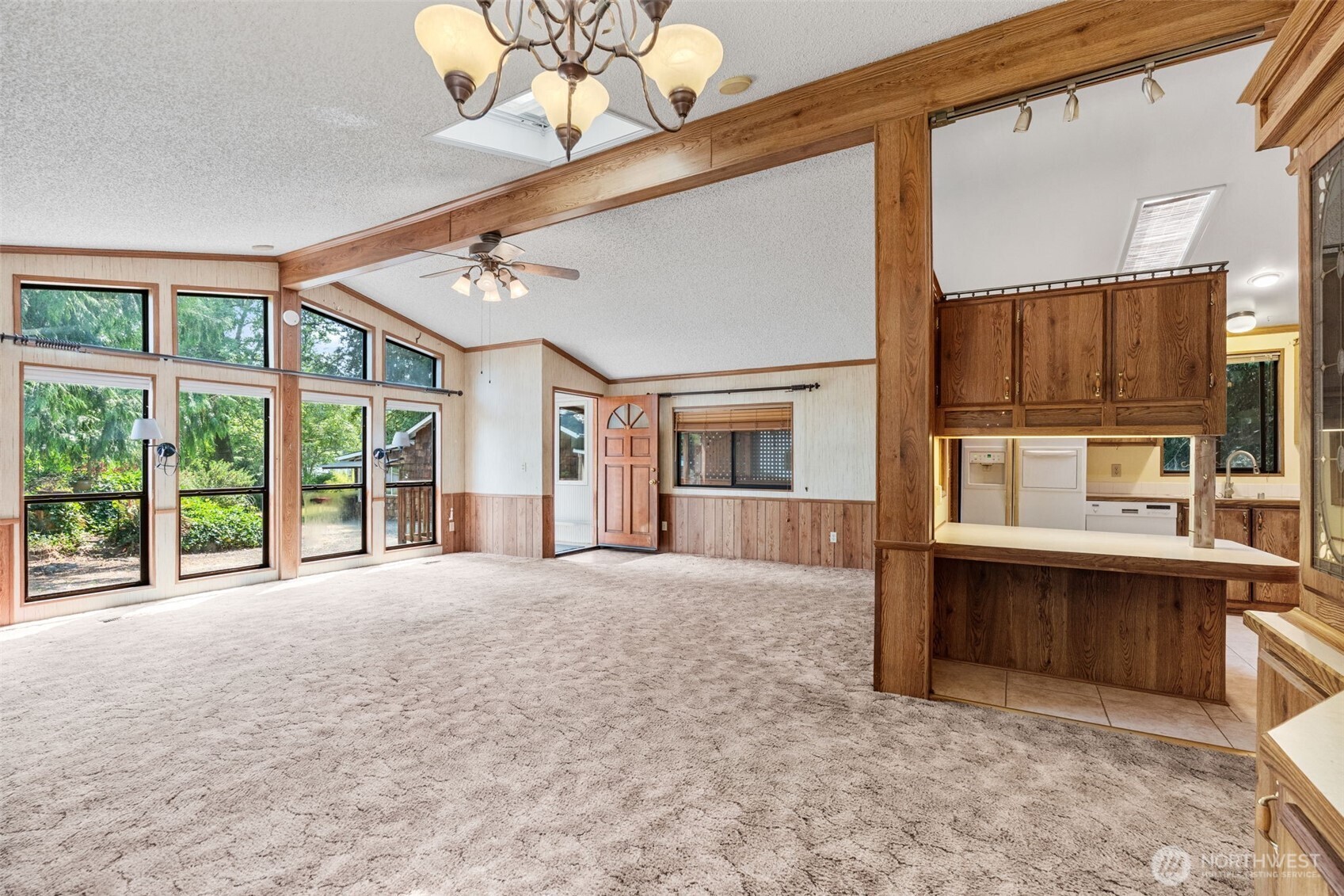 14940 Cedarwood Drive Property Photo 16