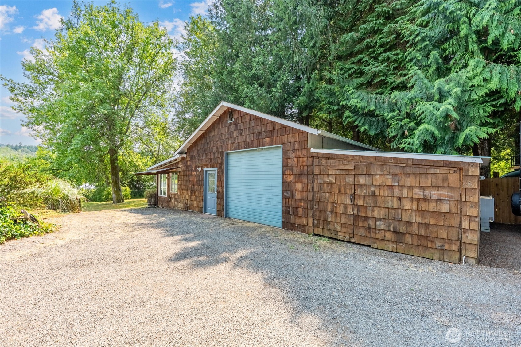 14940 Cedarwood Drive Property Photo 17