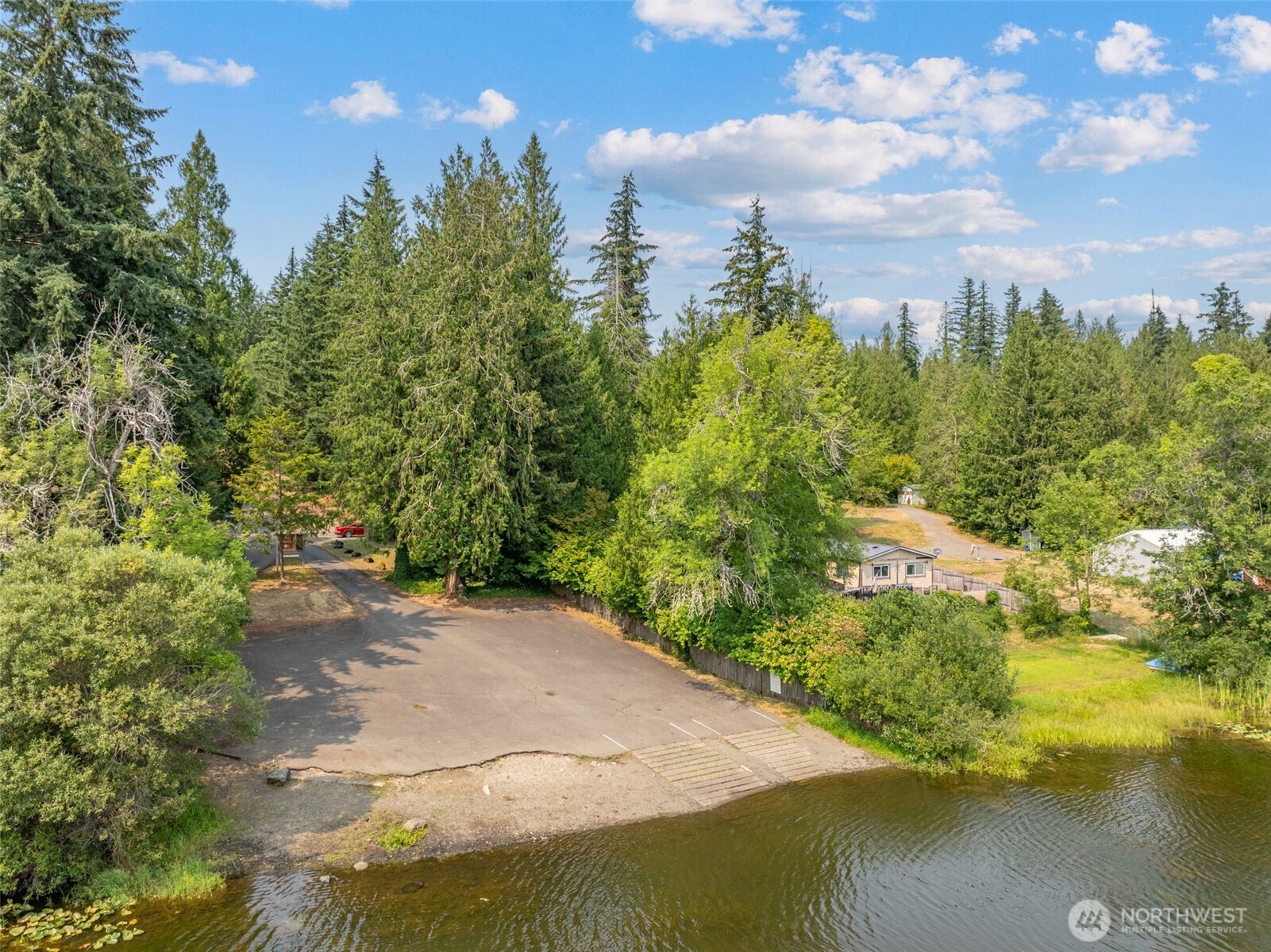 14940 Cedarwood Drive Property Photo 38