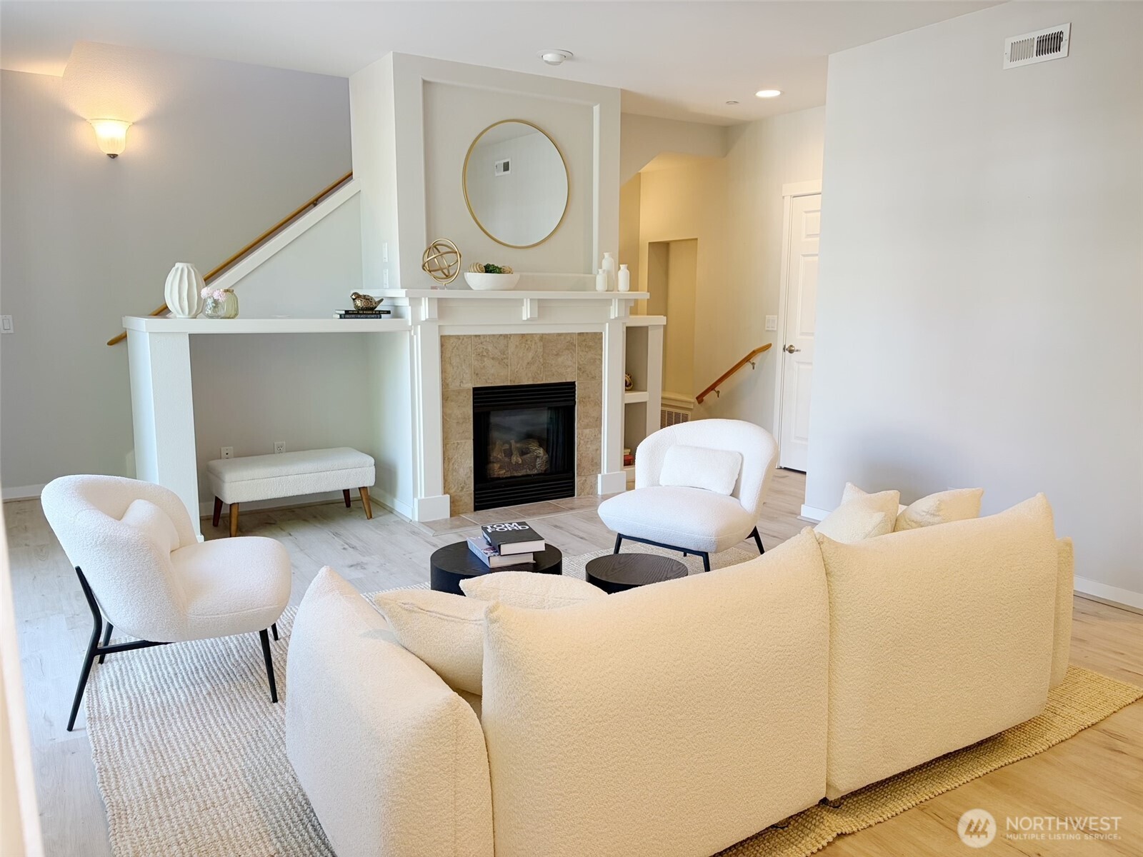 1913 16th Lane Property Photo 7
