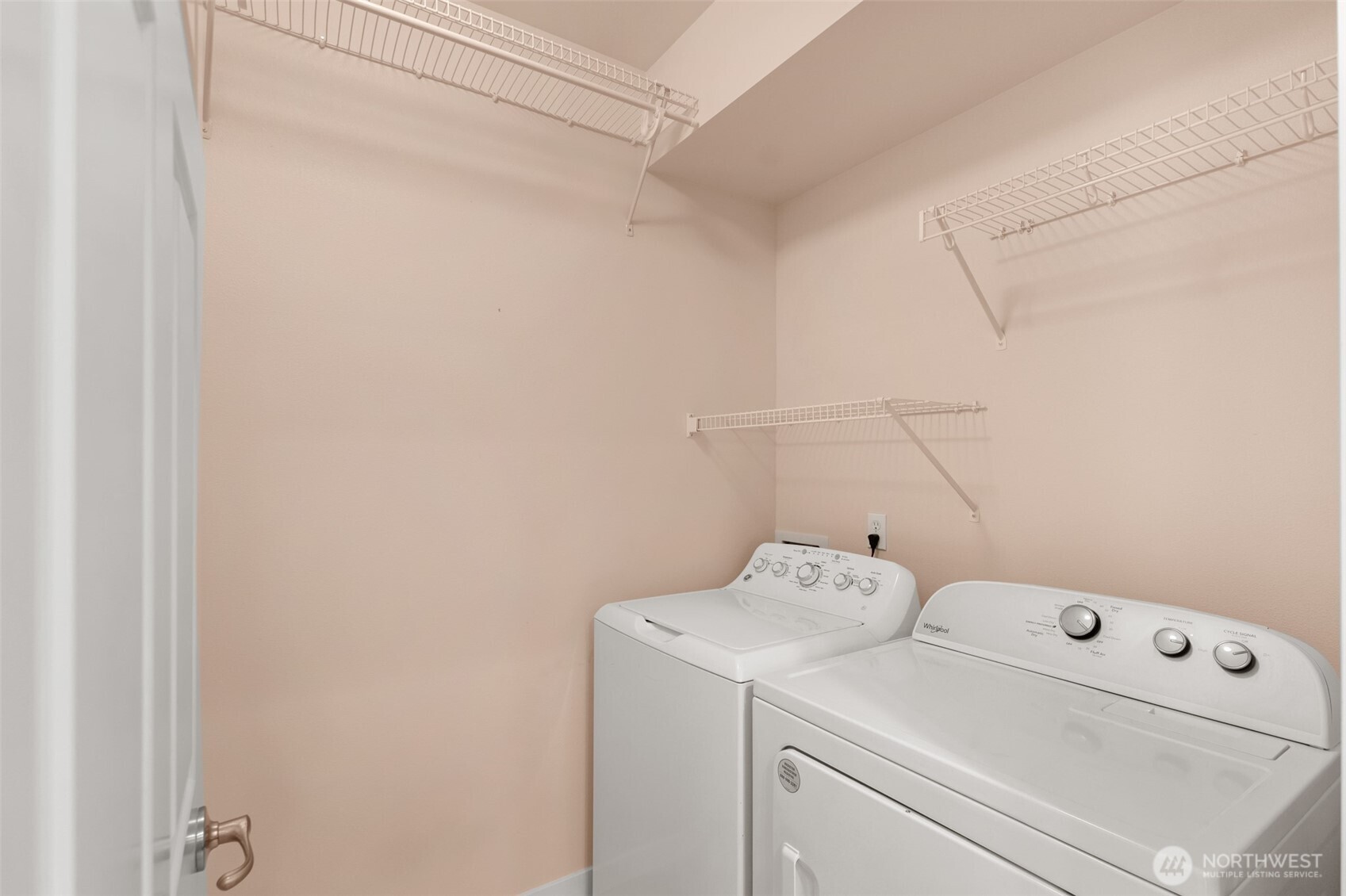 1913 16th Lane Property Photo 12