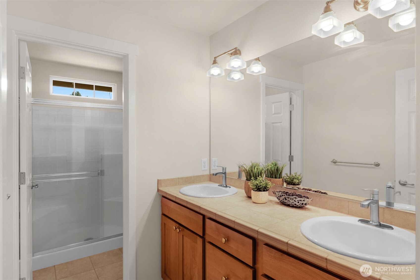 1913 16th Lane Property Photo 17