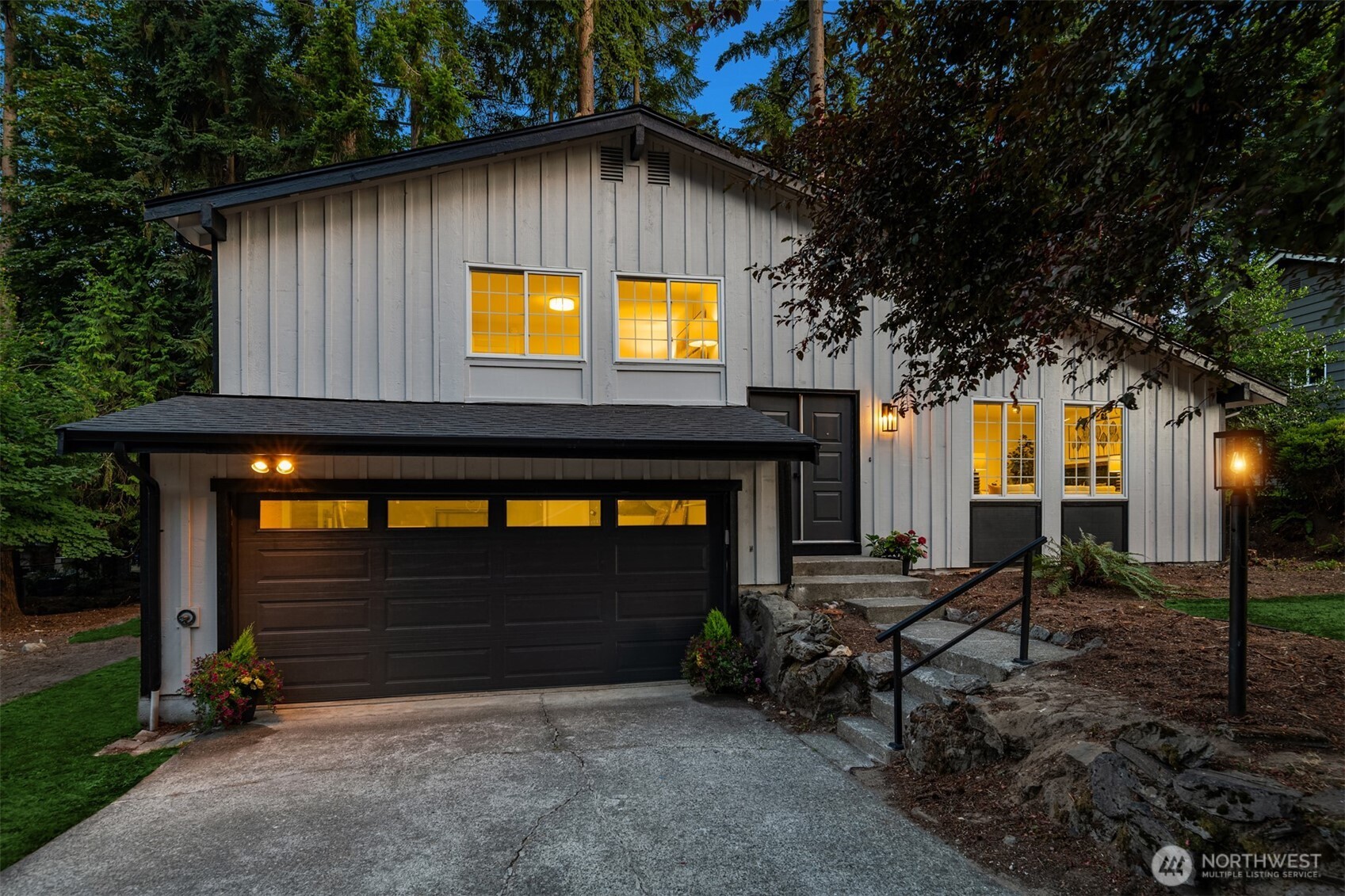 12523 NE 138th Place Property Photo 1