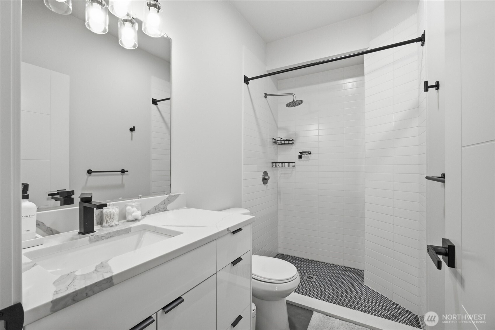 7511 Dumar Way Property Photo 9
