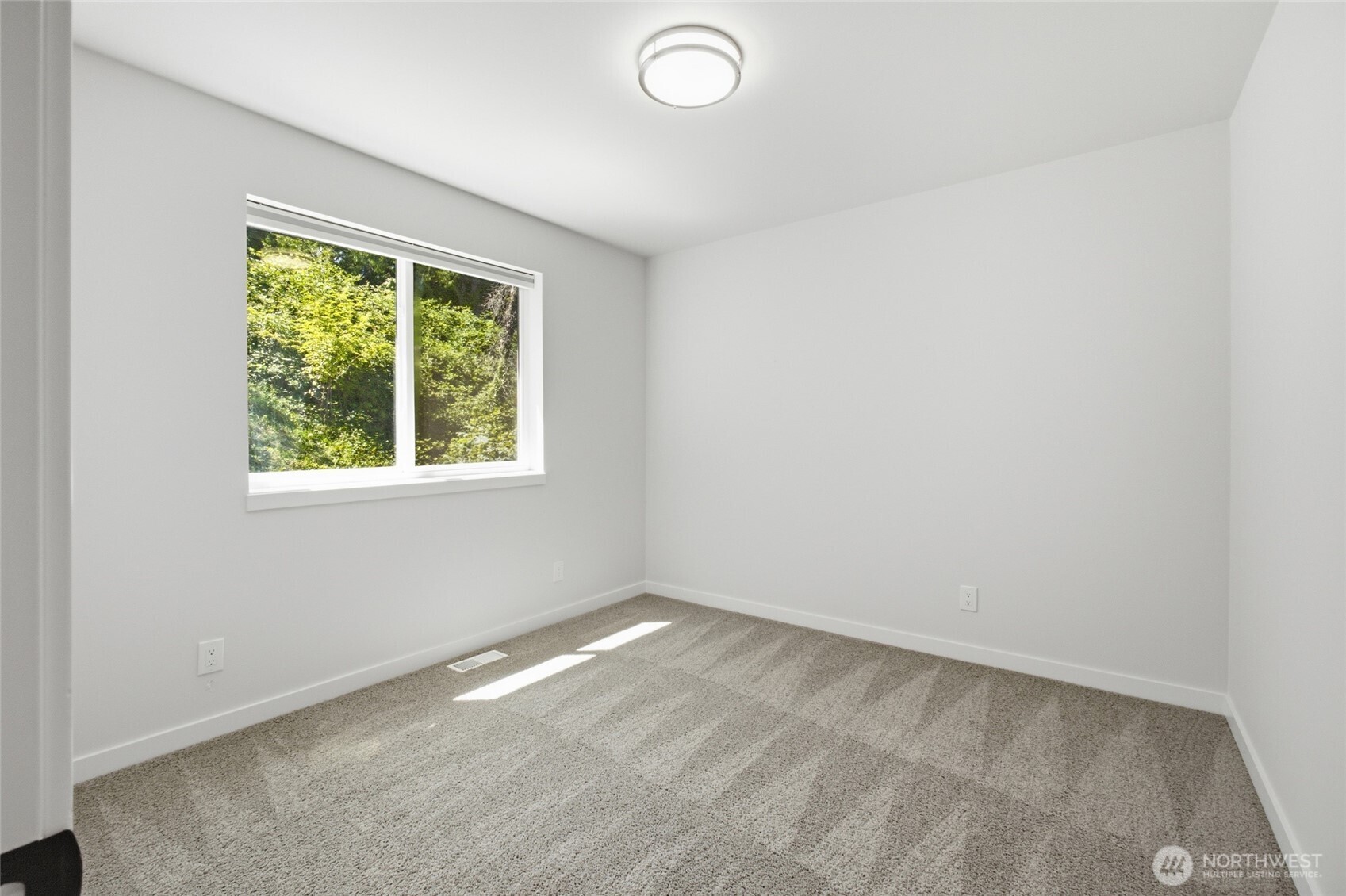 7511 Dumar Way Property Photo 34