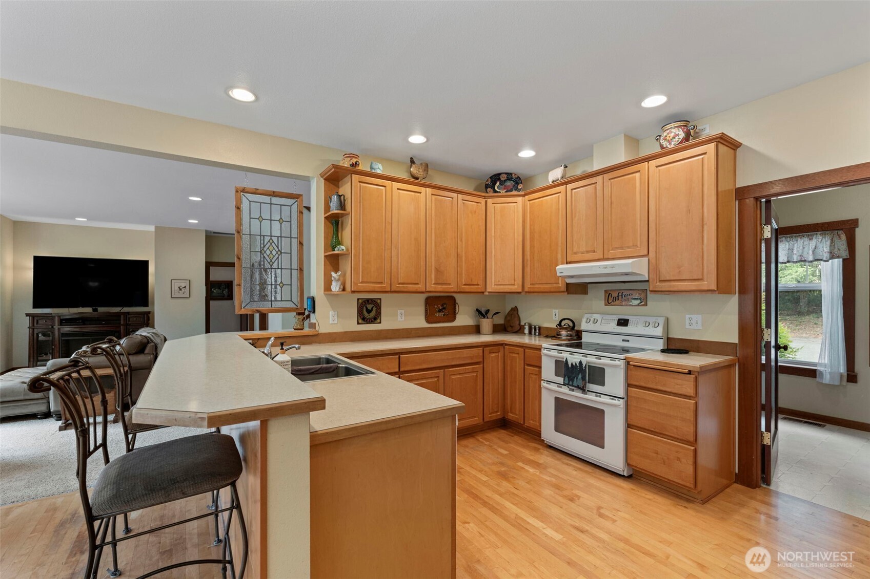 375 Curtis Hill Road Property Photo 6