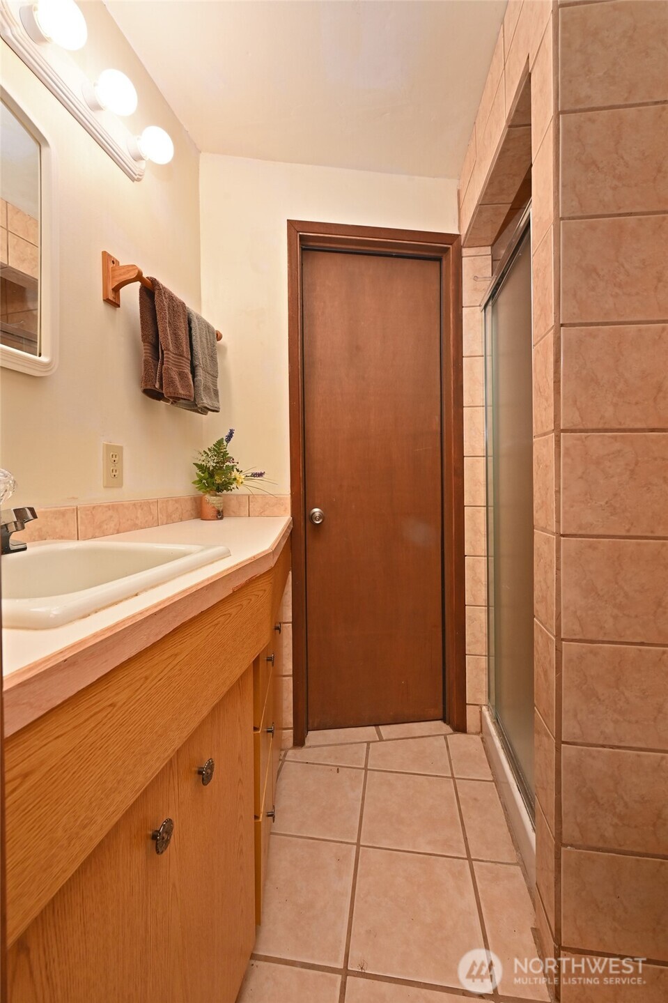 10733 Bartlett Avenue Property Photo 16