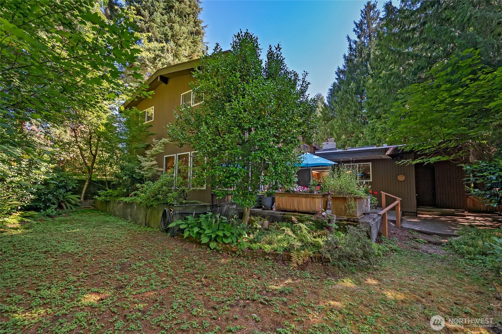 10733 Bartlett Avenue Property Photo 27
