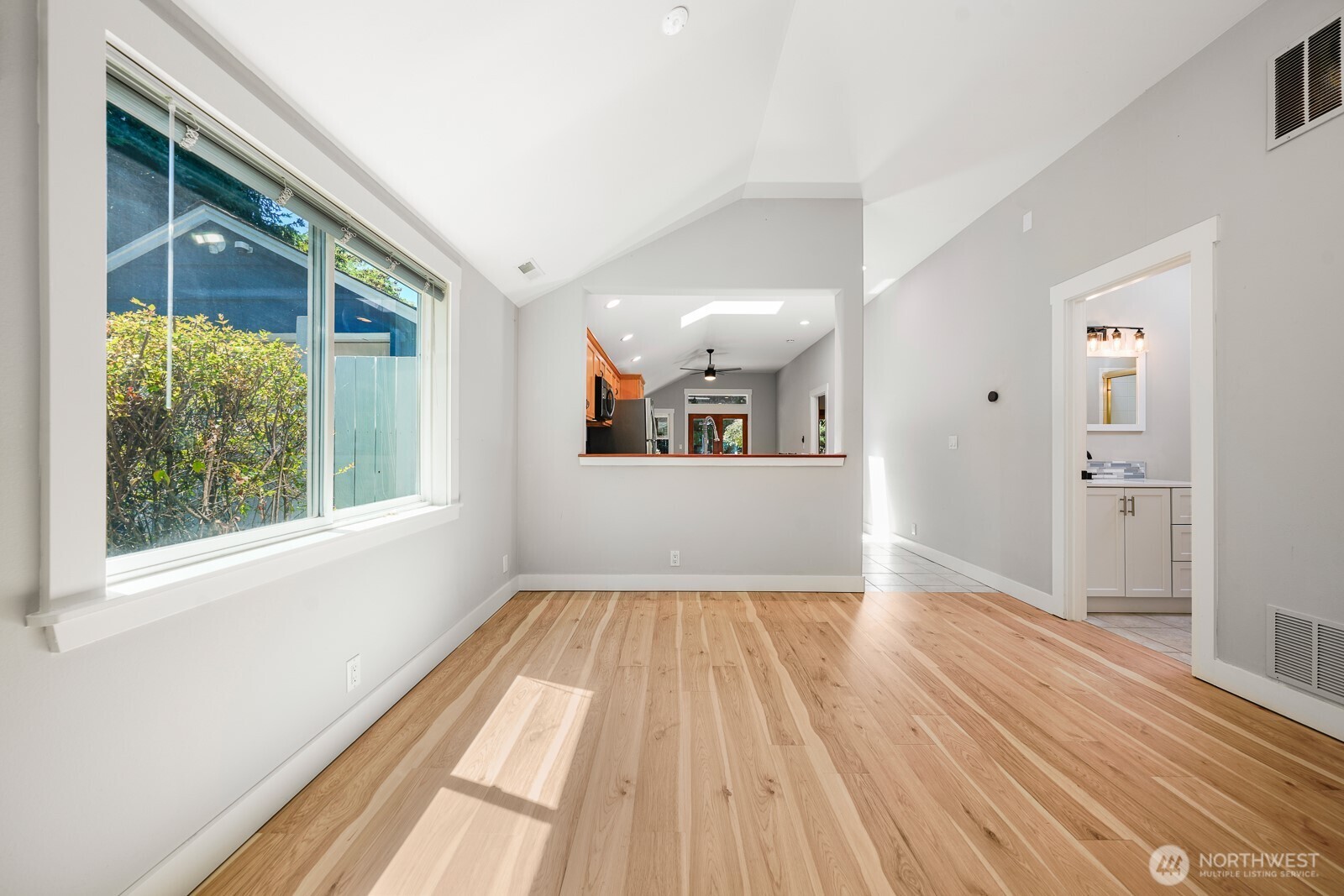12721 27th Avenue Property Photo 9