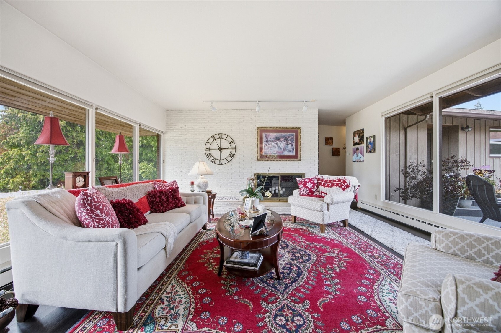 204 Hawthorn Road Property Photo 12
