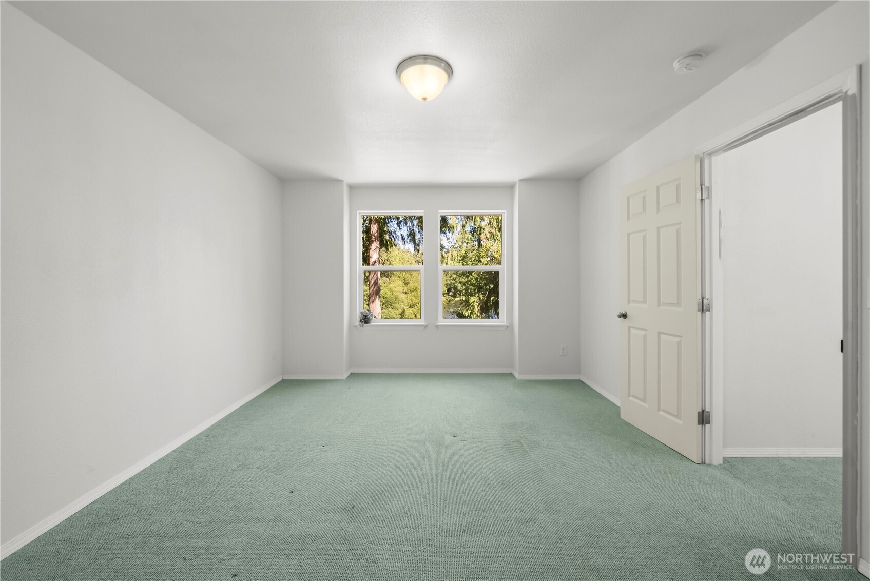 520 E Lakeshore Drive Property Photo 11