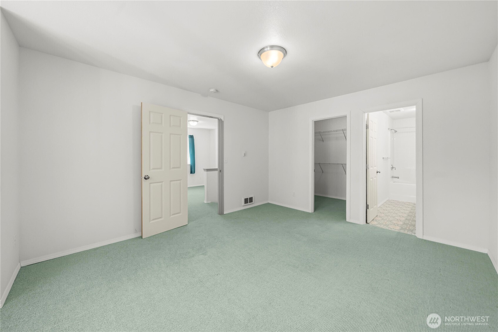 520 E Lakeshore Drive Property Photo 13