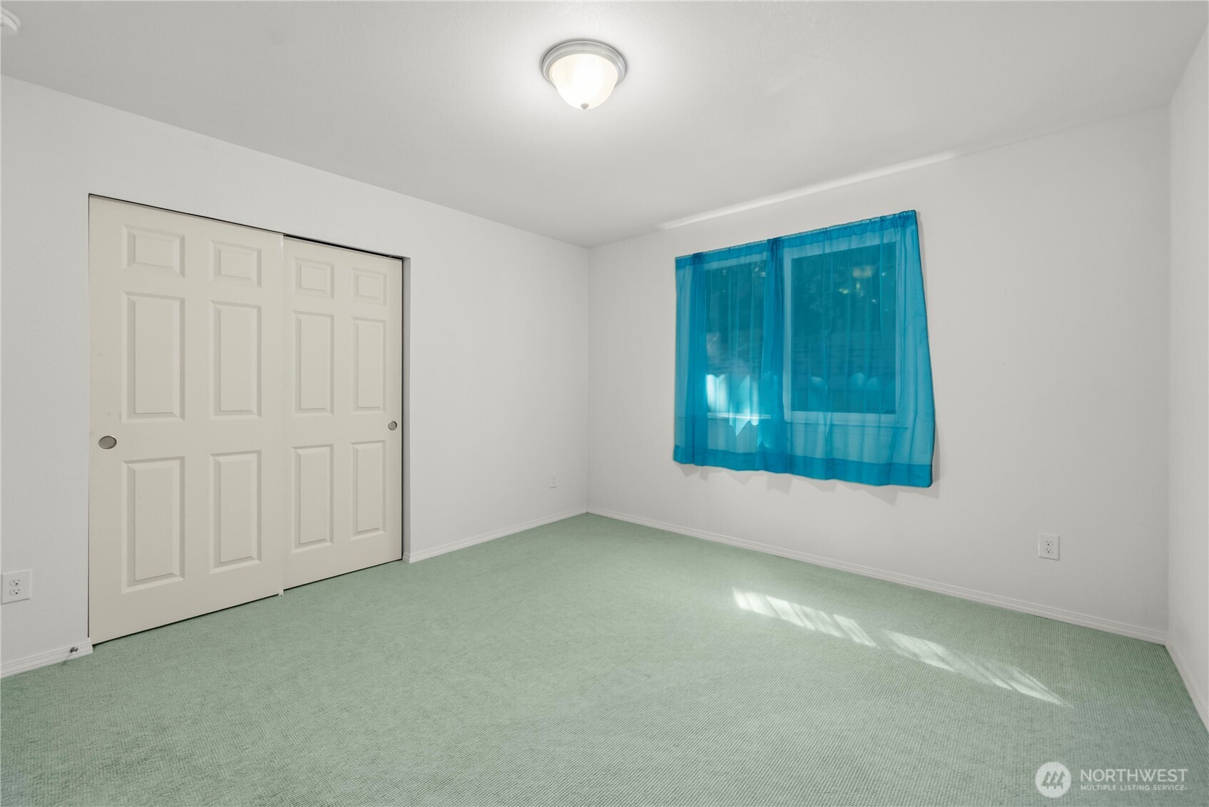 520 E Lakeshore Drive Property Photo 19