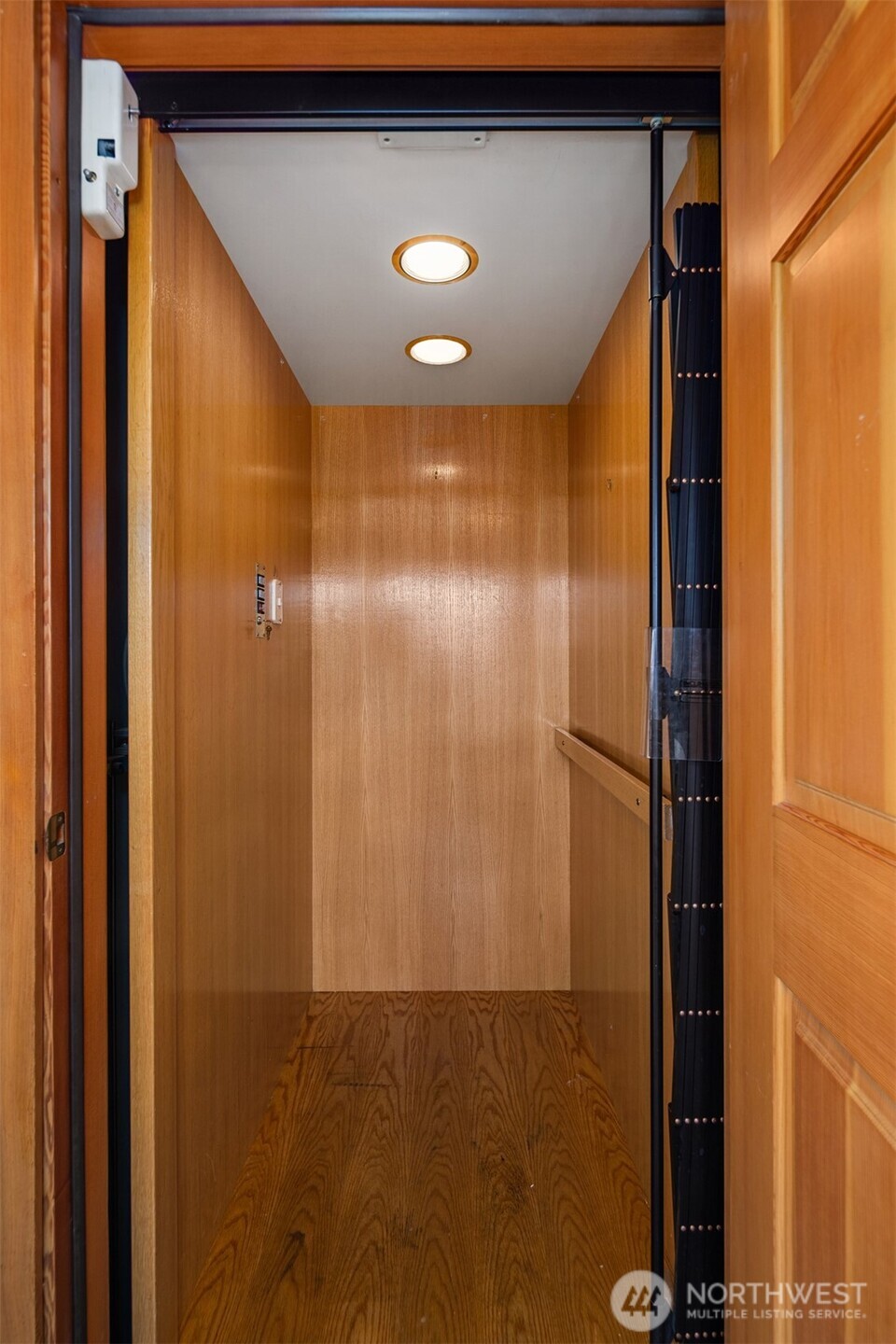 421 2nd Street Property Photo 27