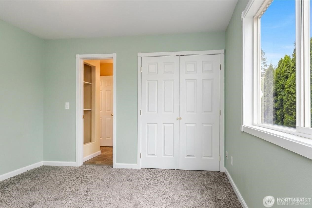3565 E M Street Property Photo 18
