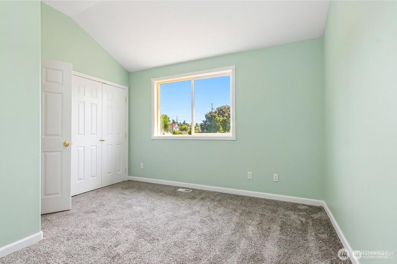 3565 E M Street Property Photo 23