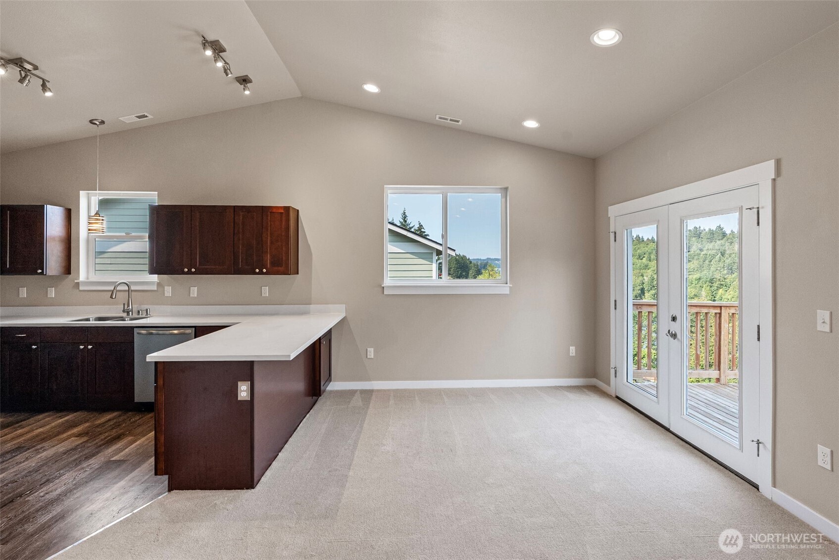 7634 E Montana Street Property Photo 8